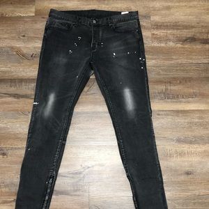 MNML Distressed M denim Jeans